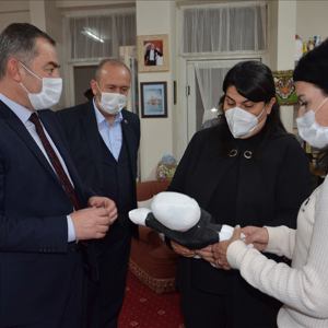 “7’den 70’e Nesiller Buluşuyor Projesi” Kapsamında  Yıl Sonu Programı Düzenlendi - fotoğraf 20