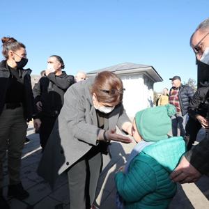 Bakanımız Derya Yanık Kars'ta Şehit Ailelerini Ziyaret Etti - fotoğraf 5