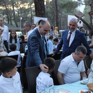 Kahramanmaraş’ ta Koruyucu Aile İftarlarının Bu Yıl 7.si Düzenlendi - fotoğraf 1
