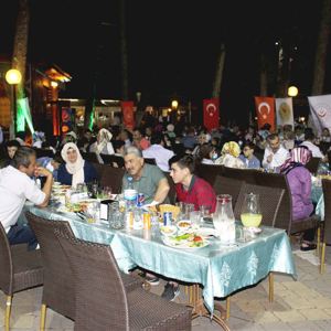 Kahramanmaraş’ ta Koruyucu Aile İftarlarının Bu Yıl 7.si Düzenlendi - fotoğraf 4