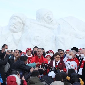 Bakanımız Derya Yanık Sarıkamış Şehitlerini Temsilen Yapılan Kardan Heykellerin Açılışına Katıldı - fotoğraf 3
