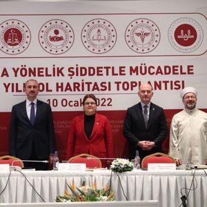 Aile ve Sosyal Hizmetler Bakanımız Derya Yanık Başkanlığında, “Kadına Yönelik Şiddetle Mücadelede 2022 Yol Haritası” Konulu Basın Toplantısı Gerçekleştirildi - fotoğraf 1