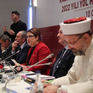 Aile ve Sosyal Hizmetler Bakanımız Derya Yanık Başkanlığında, “Kadına Yönelik Şiddetle Mücadelede 2022 Yol Haritası” Konulu Basın Toplantısı Gerçekleştirildi - fotoğraf 3