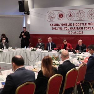 Aile ve Sosyal Hizmetler Bakanımız Derya Yanık Başkanlığında, “Kadına Yönelik Şiddetle Mücadelede 2022 Yol Haritası” Konulu Basın Toplantısı Gerçekleştirildi - fotoğraf 4