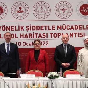 Aile ve Sosyal Hizmetler Bakanımız Derya Yanık Başkanlığında, “Kadına Yönelik Şiddetle Mücadelede 2022 Yol Haritası” Konulu Basın Toplantısı Gerçekleştirildi - fotoğraf 1