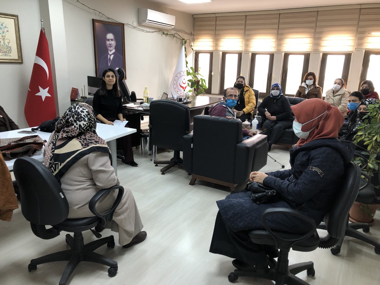 İskenderun Sosyal Hizmet Merkezi Müdürlüğü tarafından “Ailenin Kendi Doğal Kaynaklarını Kullanma Yoluyla Problem Çözme Becerisinin Kazanılması” konulu semineri verildi.