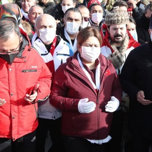 Bakanımız Sayın Derya Yanık Sarıkamış Şehitlerini Anma Töreni'ne Katıldı - fotoğraf 4