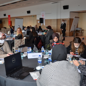 4. Ulusal Eylem Planı çerçevesinde  “Şiddete Sıfır Tolerans İlkesi” ile 2022-2025 yıllarını kapsayan “Kadına Yönelik Şiddetle Mücadele İstanbul İl Eylem Planı” Çalıştayı gerçekleştirildi. - fotoğraf 12
