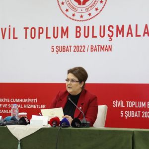 Bakanımız Derya Yanık Batman’da Sivil Toplum Buluşmaları 5’inci Toplantısına Başkanlık Etti - fotoğraf 1