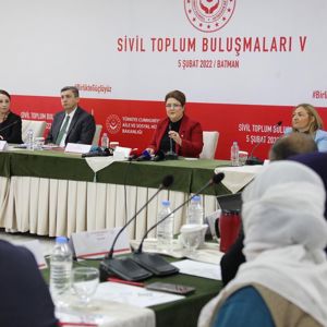Bakanımız Derya Yanık Batman’da Sivil Toplum Buluşmaları 5’inci Toplantısına Başkanlık Etti - fotoğraf 3