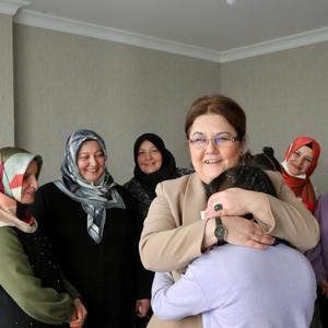 Bakanımız Derya Yanık, Aksaray'da Kadın Aktivite Merkezi’nin Açılışı ile Uluslararası Bilimde Kadın ve Kız Çocukları Günü Programına Katıldı - fotoğraf 3