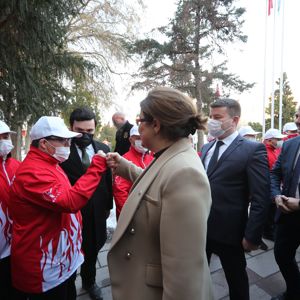 Bakanımız Derya Yanık, Aksaray'da Kadın Aktivite Merkezi’nin Açılışı ile Uluslararası Bilimde Kadın ve Kız Çocukları Günü Programına Katıldı - fotoğraf 15