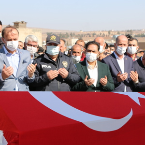 Hayatını Kaybeden Polisimizi Ebediyete Uğurladık - fotoğraf 10
