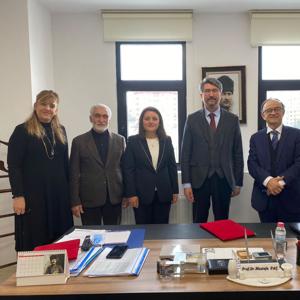 Engelli ve Yaşlı Hizmetleri Genel Müdürlüğü ile Yüksek İhtisas Üniversitesi   Arasında 60+ Tazelenme Üniversitesi Projesi Protokolü İmzalandı - fotoğraf 3