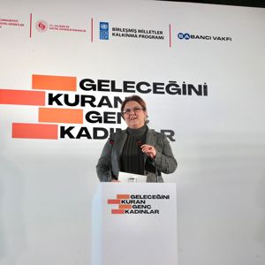 "Geleceğini Kuran Genç Kadınlar Projesi" İstanbul'da Tanıtıldı - fotoğraf 1