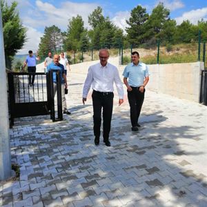 İl Müdürümüz Sayın Yakup Kütük, Engelsiz Yaşam Bakım Ve Rehabilitasyon Merkezindeki Çevre Düzenlemesini Yerinde İncelemişlerdir - fotoğraf 1