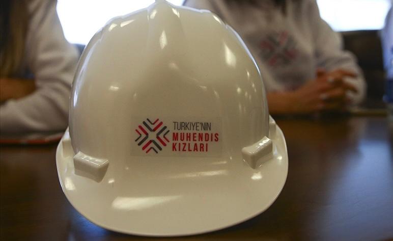 "Türkiye'nin Mühendis Kızları Projesi" İle 710 Kız Öğrenciye Ulaşıldı