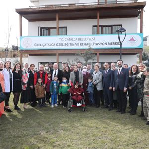 Aile ve Sosyal Hizmetler Bakanımız Derya Yanık, Çatalca'da Ziyaretlerde Bulundu - fotoğraf 1