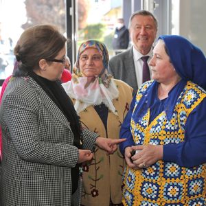 Aile ve Sosyal Hizmetler Bakanımız Derya Yanık, Çatalca'da Ziyaretlerde Bulundu - fotoğraf 5
