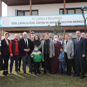 Aile ve Sosyal Hizmetler Bakanımız Derya Yanık, Çatalca'da Ziyaretlerde Bulundu - fotoğraf 2