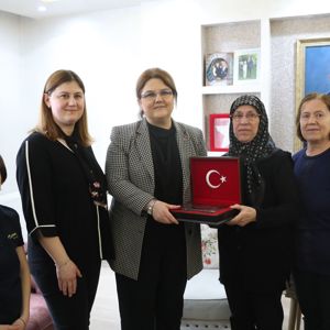 Aile ve Sosyal Hizmetler Bakanımız Derya Yanık, Çatalca'da Ziyaretlerde Bulundu - fotoğraf 14
