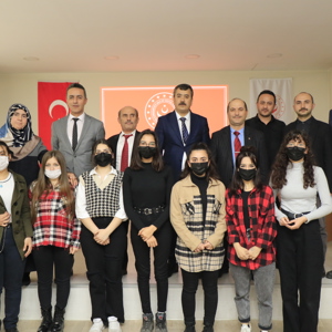 Çocuk Evleri Koordinasyon Merkezi ve Çocuk Evleri Sitesi Müdürlüklerinde ki çocuklarımızın katılımıyla İl Münazara Yarışması düzenlendi.  - fotoğraf 1