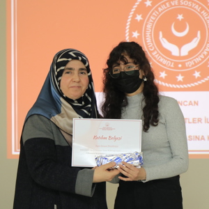 Çocuk Evleri Koordinasyon Merkezi ve Çocuk Evleri Sitesi Müdürlüklerinde ki çocuklarımızın katılımıyla İl Münazara Yarışması düzenlendi.  - fotoğraf 15