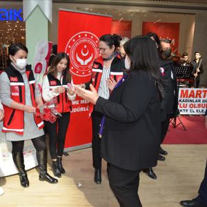 Alışveriş Merkezinde 8 Mart Dünya Kadınlar Günü Farkındalığı Oluşturuldu - fotoğraf 8