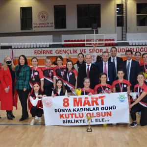 8 Mart Dünya Kadınlar Günü Voleybol Turnuvası - fotoğraf 7