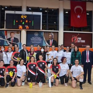 8 Mart Dünya Kadınlar Günü Voleybol Turnuvası - fotoğraf 8