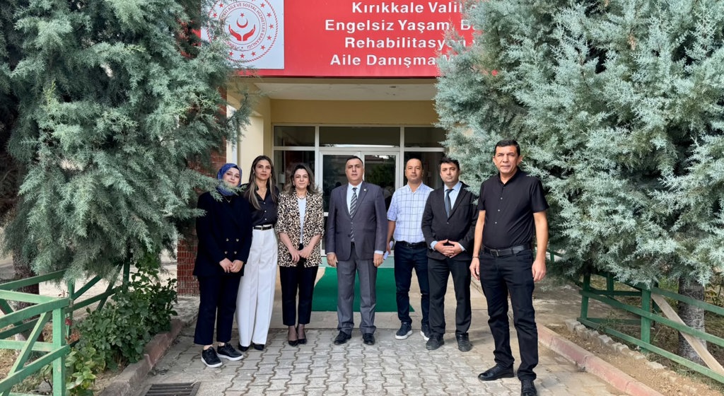 Vali Yardımcımız Sayın Oktay ERDOĞAN, Engelsiz Yaşam Bakım, Rehabilitasyon ve Aile Danışma Merkezi Müdürlüğümüzü ziyaret etti.