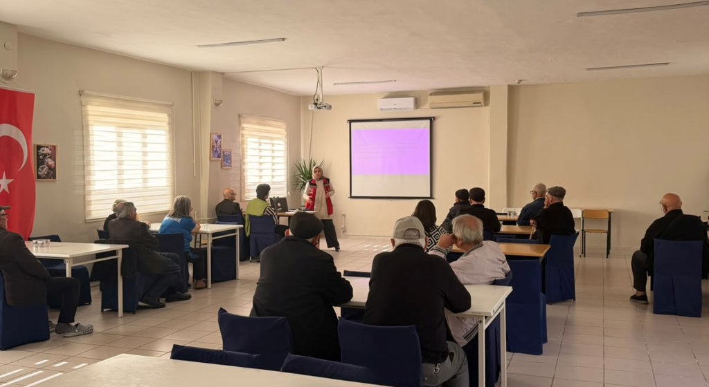 Aktif Yaşlanma ve Bilinçli Gelecek İçin Eğitimlerimiz Devam Ediyor! 