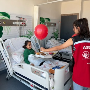 📌İyilik Var Kapsamında Hastanede Tedavi Gören Çocuklara Moral Ziyareti - fotoğraf 7