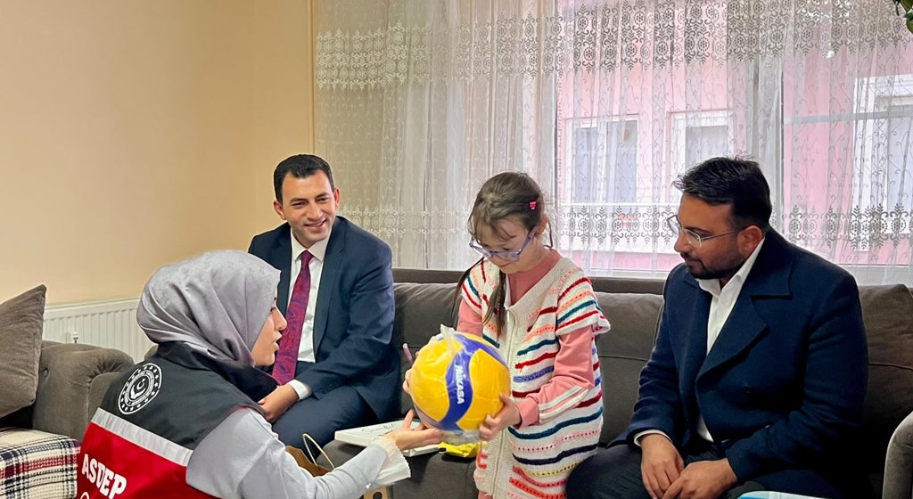 📌 Biz Büyük Bir Aileyiz