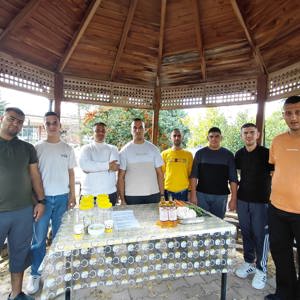 Engelsiz Yaşam Merkezi’nde Birlikte Turşu Kuruldu - fotoğraf 1
