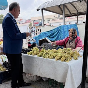  İl Müdürlüğümüze bağlı Burdur SOSYAL HİZMET MERKEZİ Müdürlüğümüz tarafından Merkez Salı Pazarı’nda vatandaşlarımızla bir araya gelinerek bilgilendirme faaliyeti gerçekleştirildi. - fotoğraf 6