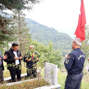 Şehidimiz Ayhan Gedikli’nin Annesi Emine Gedikli Hanesinde Ziyaret Edildi. - fotoğraf 1