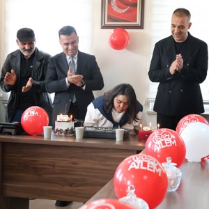 Tebessümüyle Günümüze Neşe, Enerjisiyle Çalışma Hayatımıza Renk Katan Elif’in Doğum Gününü Kutladık!  - fotoğraf 2