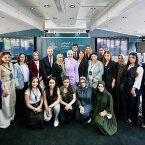 Bakan GÖKTAŞ Hakkâri'de: Valilik Ziyareti, Kadın Girişimciliği ve Aile Yılı Şenliği - fotoğraf 2