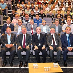  "İrade Bizim, Demokrasi Bizim" Konferansı Yoğun Katılımla Gerçekleştirildi - fotoğraf 4