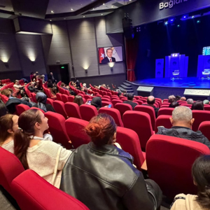 İyilik Var Gönüllülük Platformu Kapsamında Çocuklarımız Tiyatro ile Buluştu - fotoğraf 1