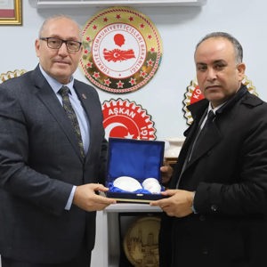 Mahallemde İyilik Var - fotoğraf 1