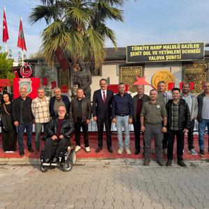 İl Müdürümüz Seçkin BİLİCİ’den Türkiye Harp Malulü Gaziler, Şehit Dul ve Yetimleri Derneği Yalova Şubesine Ziyaret - fotoğraf 1