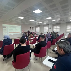 112 Acil Çağrı Merkezi Personeline Yönelik Öfke Yönetimi ve Etkili İletişim Becerileri Eğitimi Gerçekleştirildi - fotoğraf 1