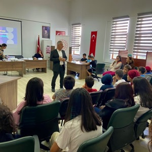 Bandırma Hicri Ercili Çocuk Evleri Sitesinde Çocuklarımızla Geleneksel Bilgi Yarışması Düzenlendi - fotoğraf 2