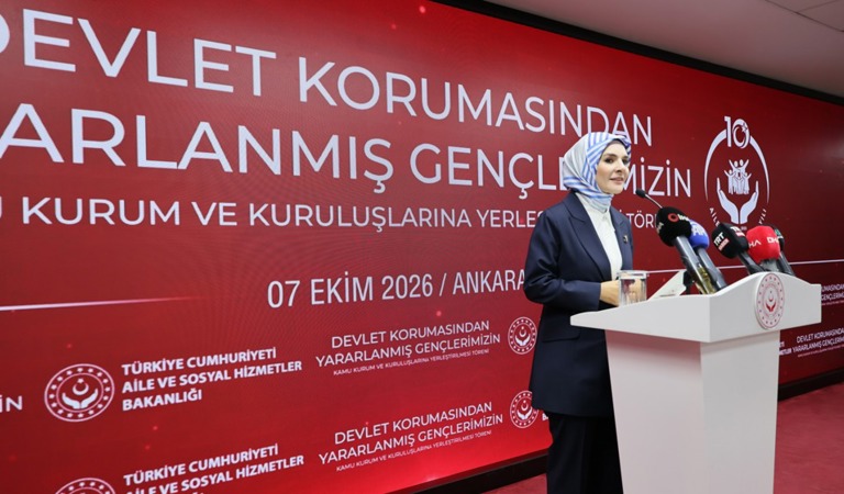 Bakanımız Göktaş, devlet korumasındaki gençlerin kamu kurumlarına yerleştirilmesi töreninde konuştu