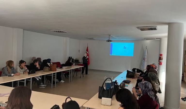 Yatılı Kuruluş Personeline Bağımlılıkla Mücadele Eğitimi Verildi