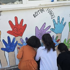 Çocuk Hakları Ve İklim Bilinci Grafitiyle Duvarlara Yansıdı - fotoğraf 2