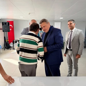 ÖZEL GEREKSİNİMLİ BİREYLERİMİZİN DOĞUM GÜNLERİ KUTLANDI - fotoğraf 2