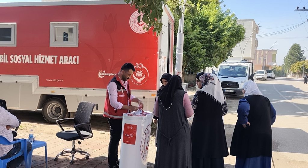 Balpınar’da mobil sosyal hizmet aracımızla iyilik var!